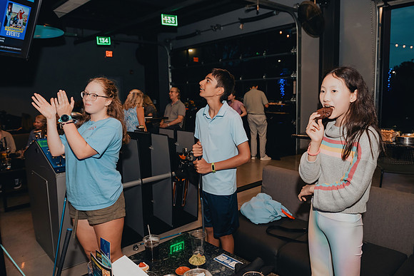 609