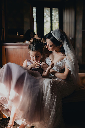 Kelly and Will at Knowlton Mansion