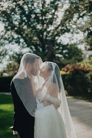 Kelly and Will at Knowlton Mansion