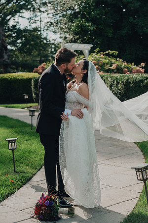 Kelly and Will at Knowlton Mansion