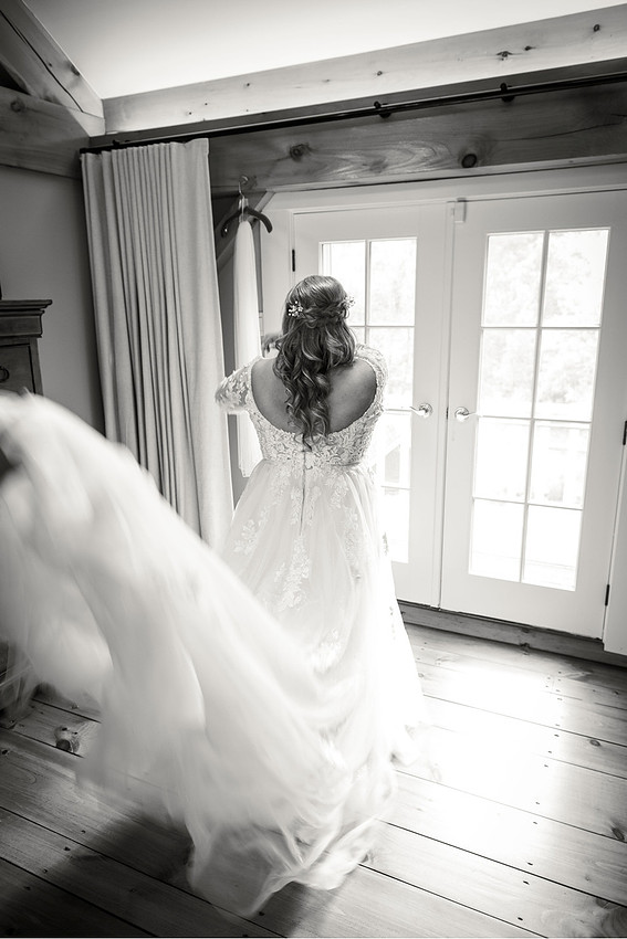 Jenna and Erik's Schwenksville farm wedding
