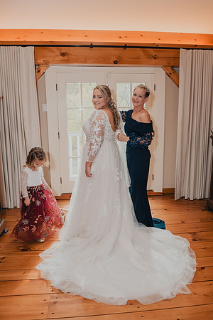 Jenna and Erik's Schwenksville farm wedding