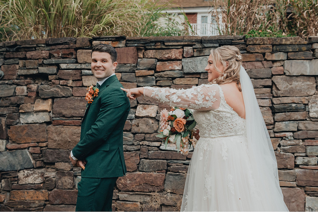Jenna and Erik's Schwenksville farm wedding