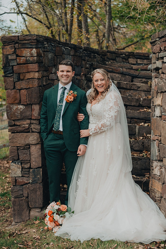 Jenna and Erik's Schwenksville farm wedding