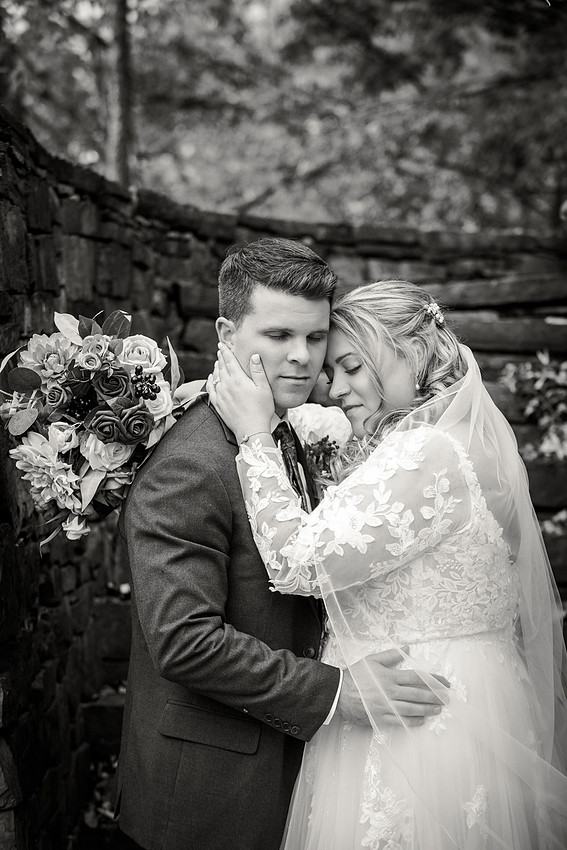 Jenna and Erik's Schwenksville farm wedding