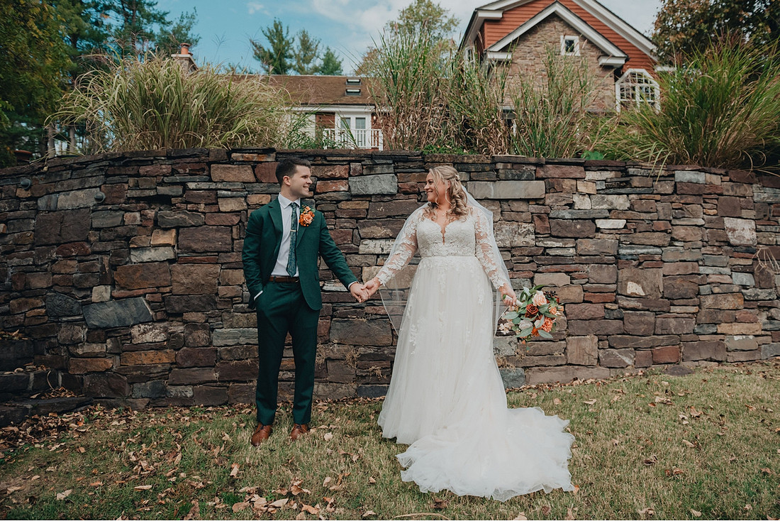 Jenna and Erik's Schwenksville farm wedding