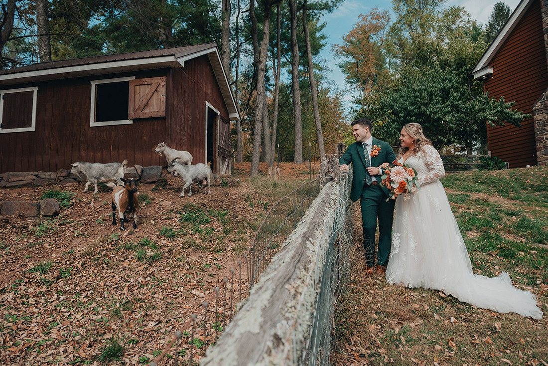 Jenna and Erik's Schwenksville farm wedding