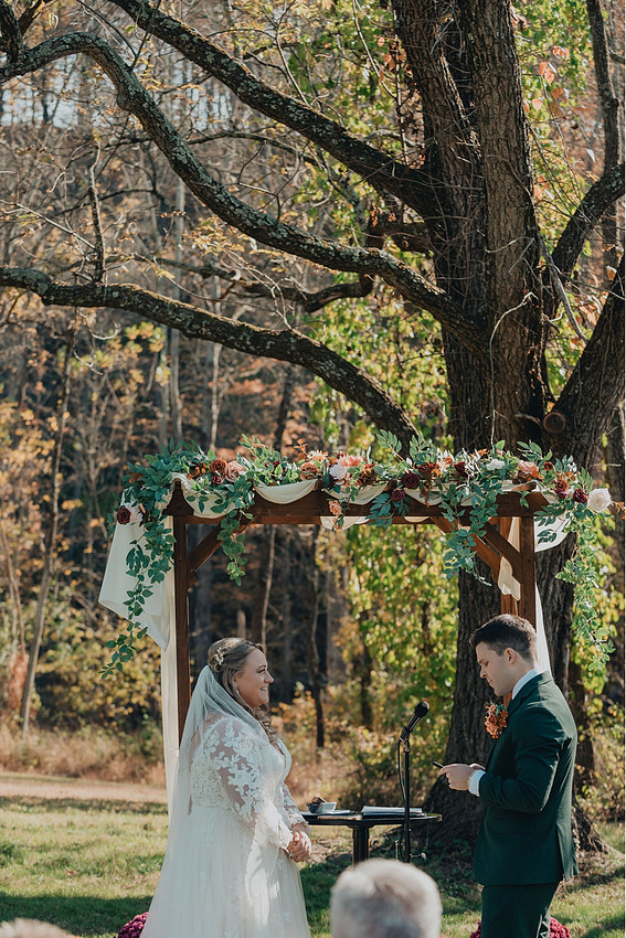 Jenna and Erik's Schwenksville farm wedding