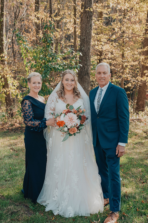 Jenna and Erik's Schwenksville farm wedding