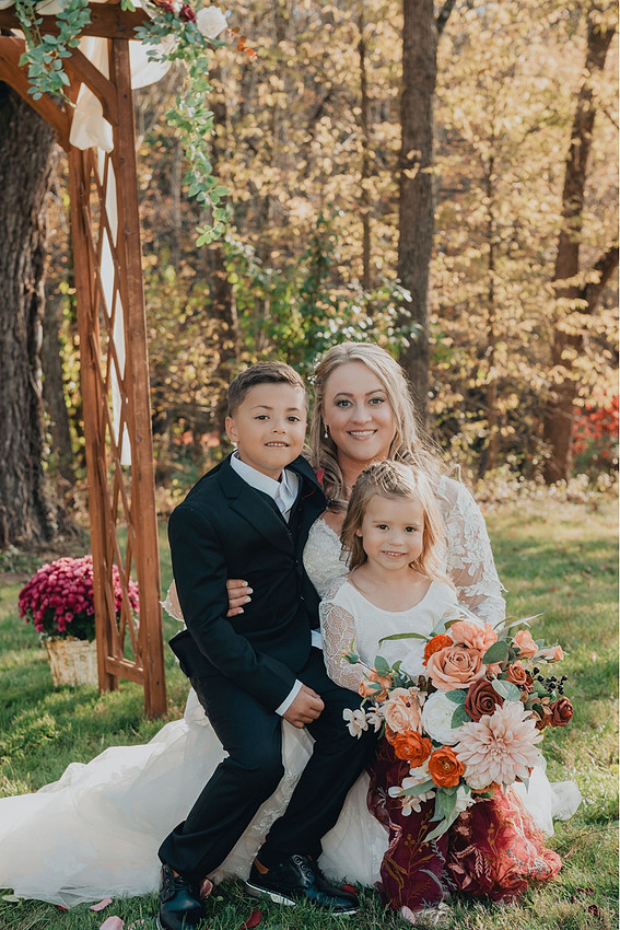 Jenna and Erik's Schwenksville farm wedding