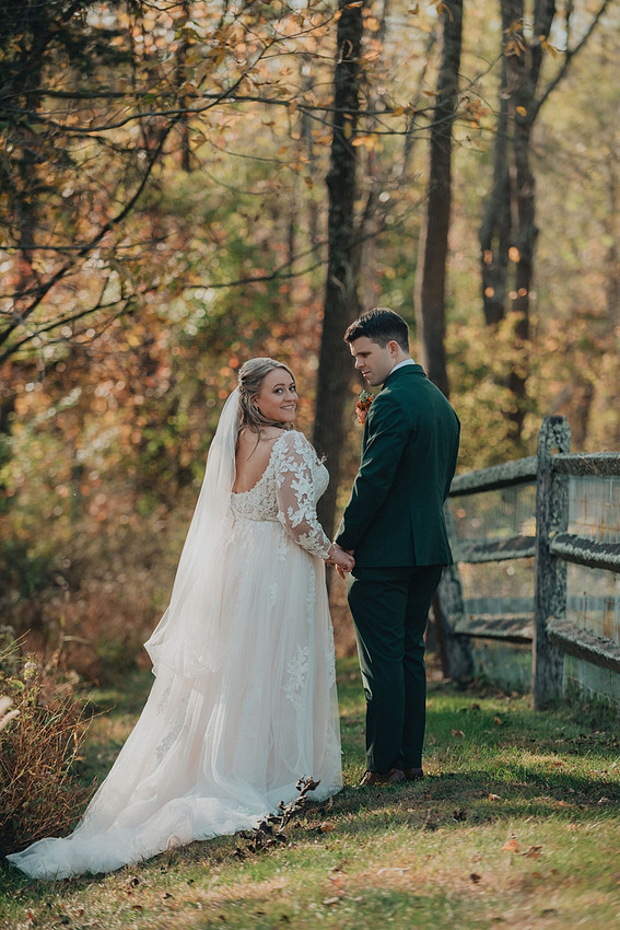 Jenna and Erik's Schwenksville farm wedding