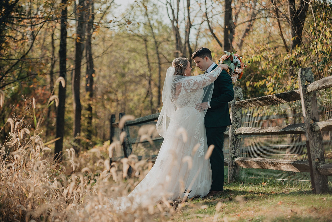 Jenna and Erik's Schwenksville farm wedding