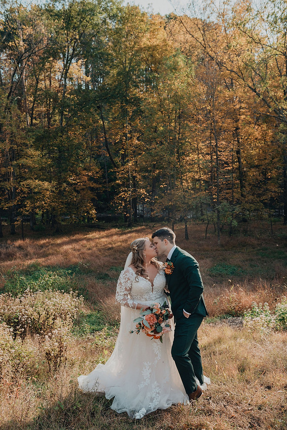 Jenna and Erik's Schwenksville farm wedding