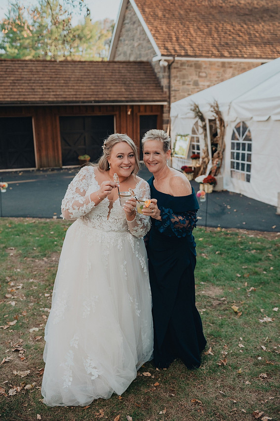 Jenna and Erik's Schwenksville farm wedding