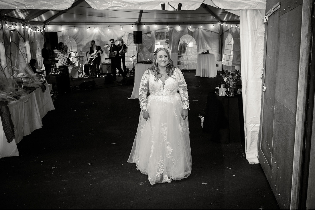 Jenna and Erik's Schwenksville farm wedding