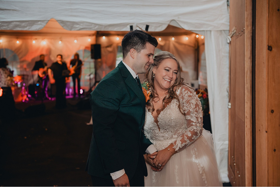 Jenna and Erik's Schwenksville farm wedding