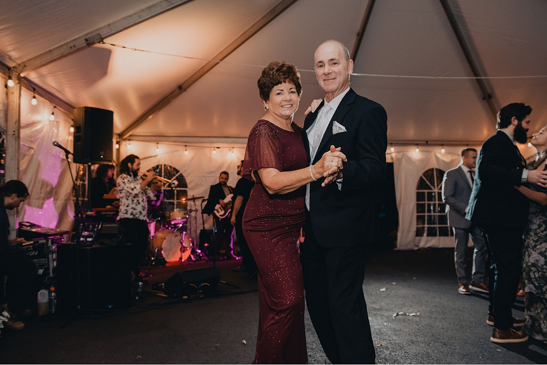 Jenna and Erik's Schwenksville farm wedding