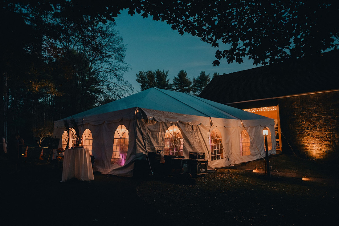 Jenna and Erik's Schwenksville farm wedding
