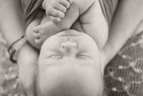 newborn Amelia