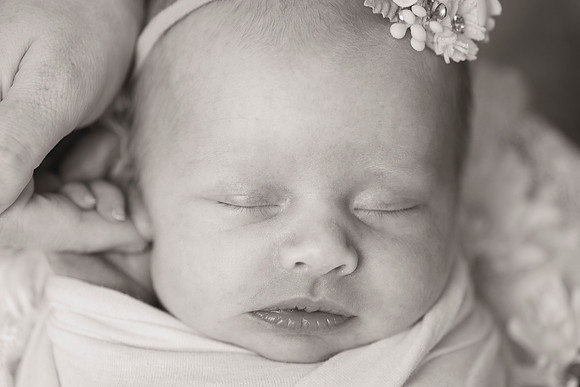 newborn Amelia
