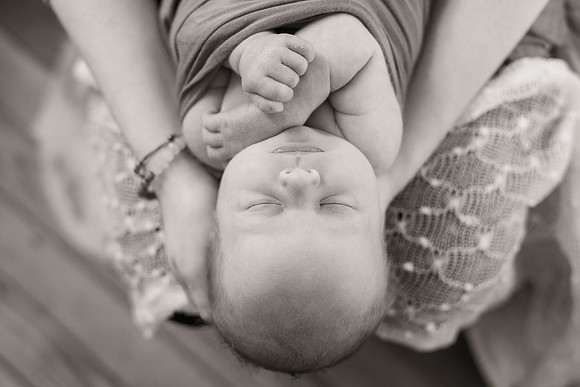 newborn Amelia