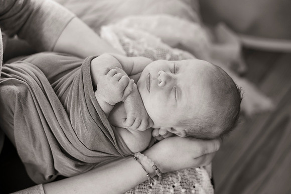 newborn Amelia