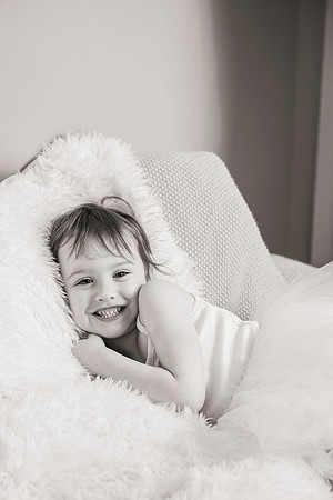 newborn Amelia