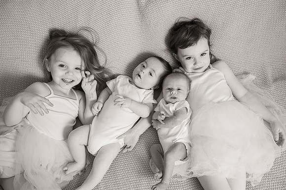 newborn Amelia