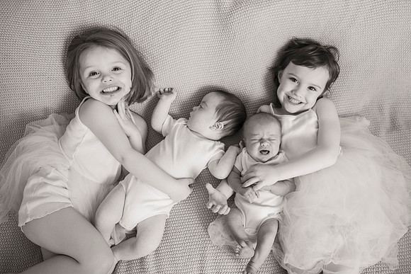 newborn Amelia