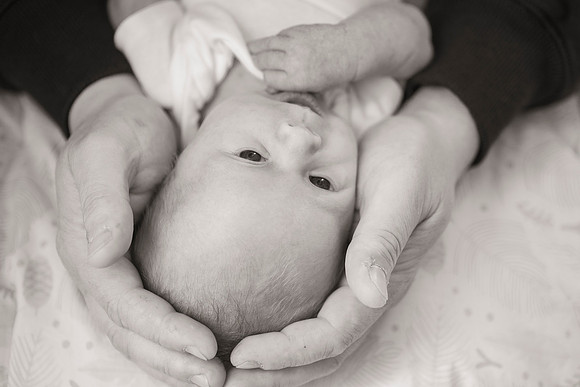 newborn Amelia