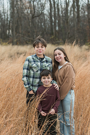 Slaven family 2024 Andorra meadows