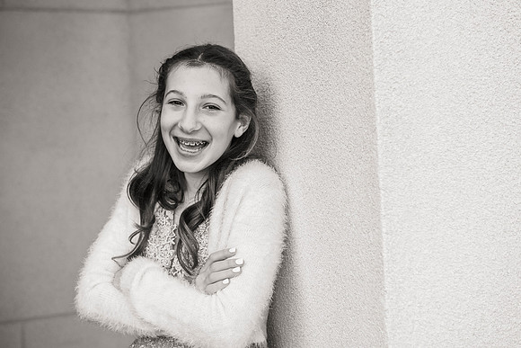 096