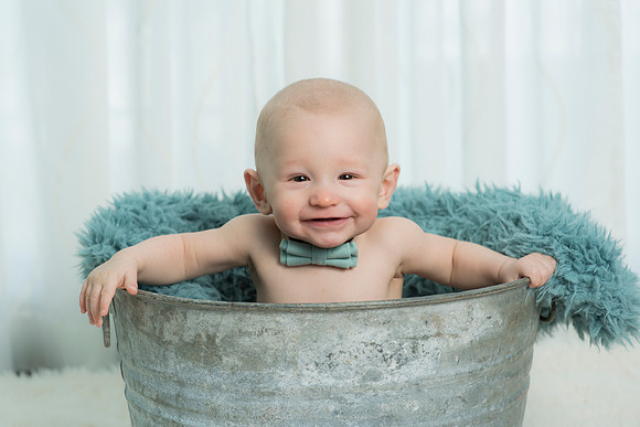 baby Tyler sitting up