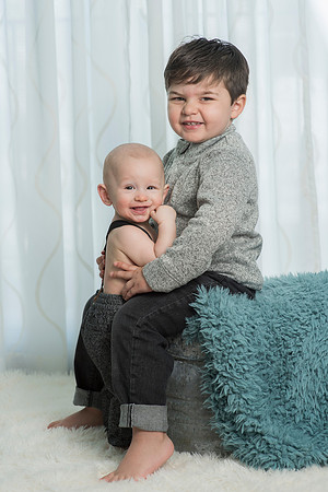 baby Tyler sitting up