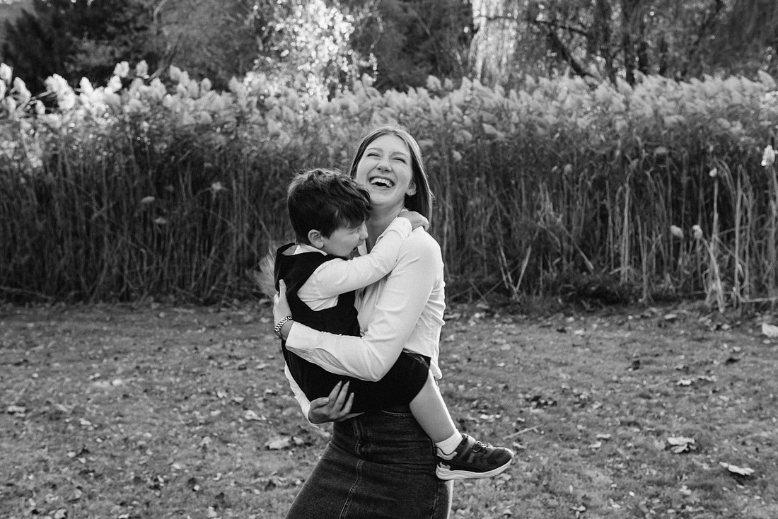 The Willows golden hour family session 2024